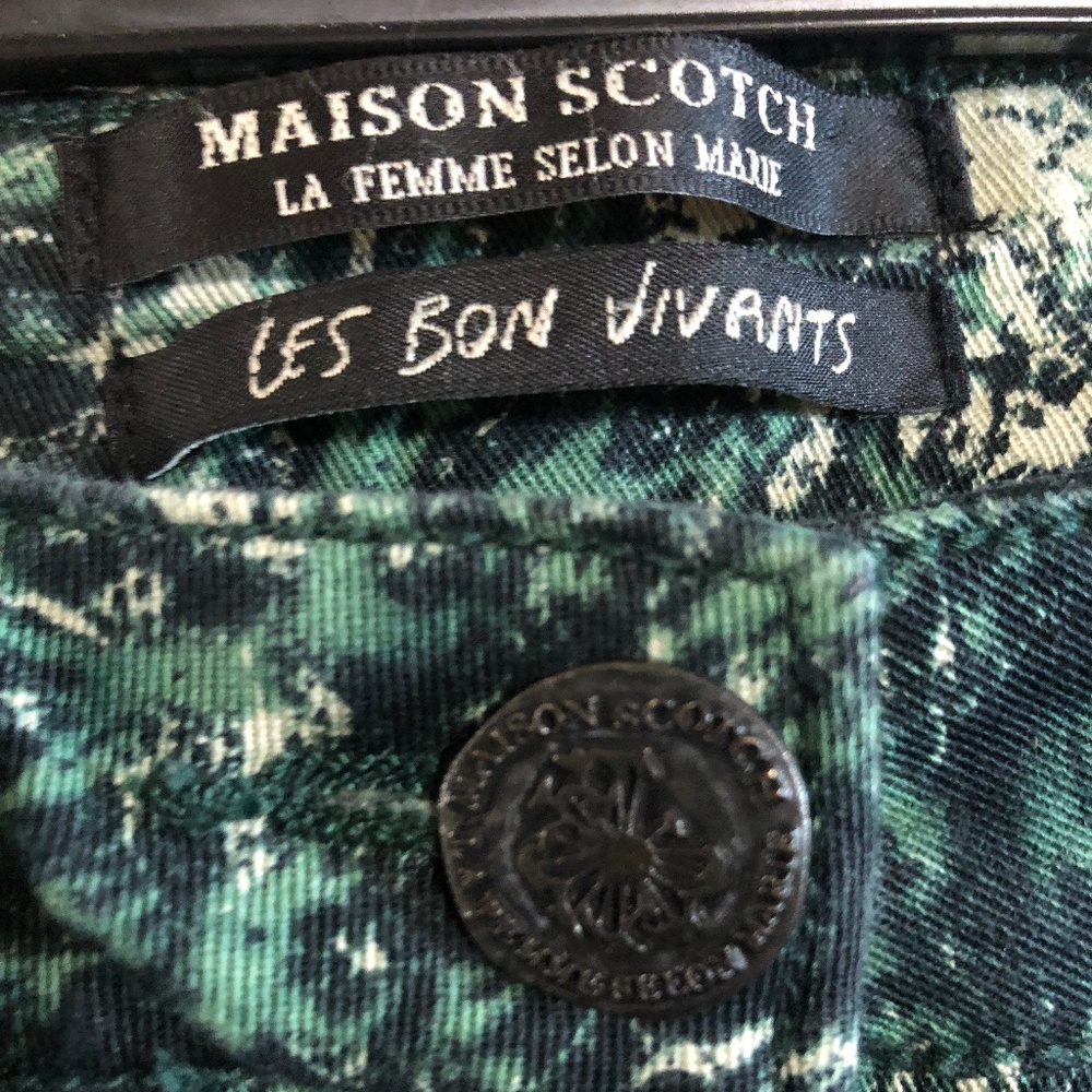 Madison Scotch Les Bon Vivants green splatter jean Size 28
